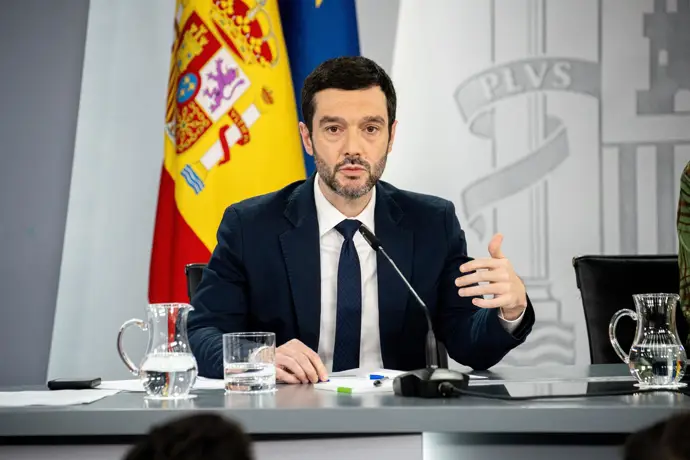 Bustinduy propondrá a la UE un impuesto del 2% para quienes tengan más de 100 millones en