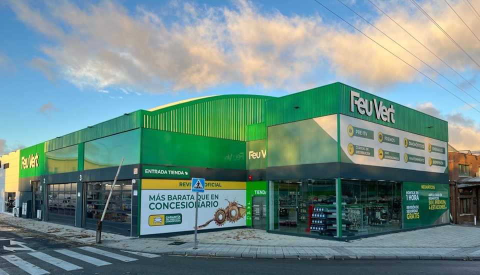 Feu Vert refuerza su posicionamiento como especialista en el mantenimiento del automóvil y acelera su expansión en España
